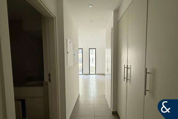 Vacant | Studio | Unfurnished